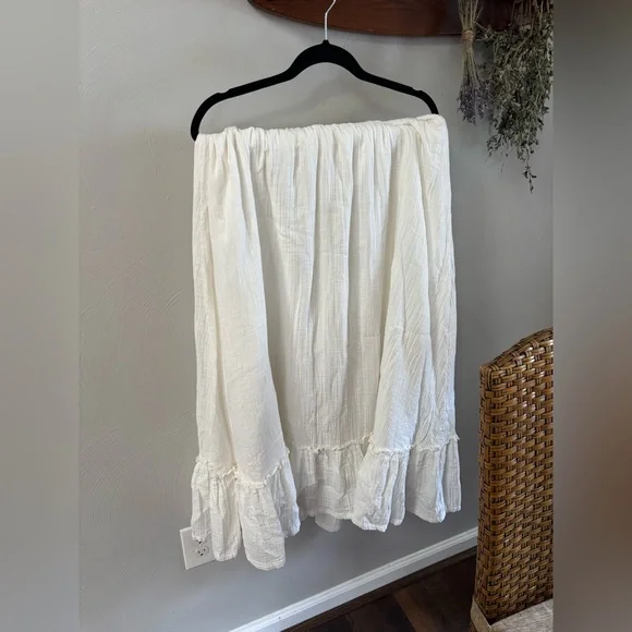 Quince 100% Organic Cotton Gauze Smocked Maxi Skirt - XL (XXL) white - Picture 2 of 3